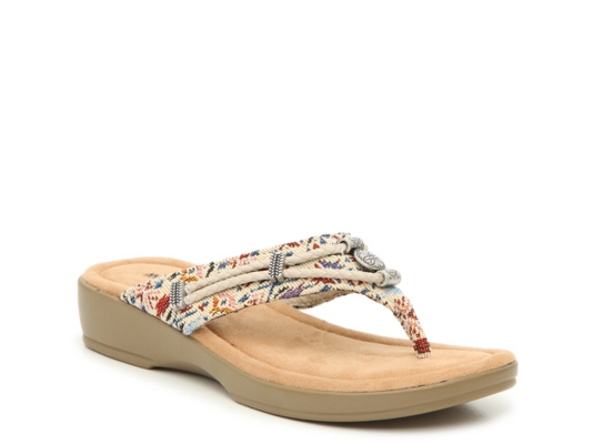 Minnetonka Moccasins & Boots, Slippers & Sandals | DSW