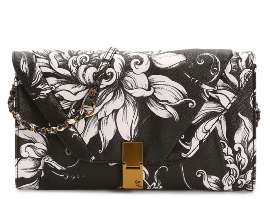 dsw black clutch