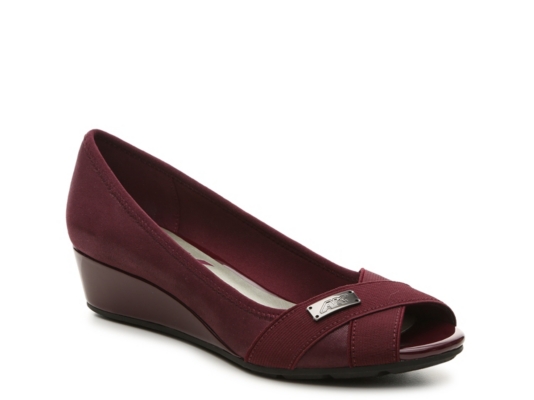anne klein sport carvallo wedge pump