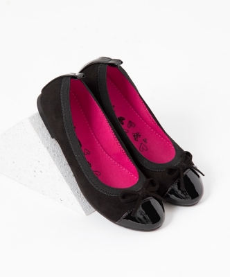 Girls Shoes, Sandals, Sneakers, Boots, and Dress Shoes | DSW Girls Shoes, Sandals, Sneakers, Boots, and Dress Shoes | DSW