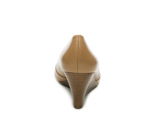 franco sarto frankie wedge pump
