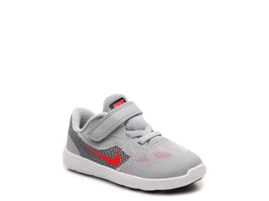 nike revolution 3 infant