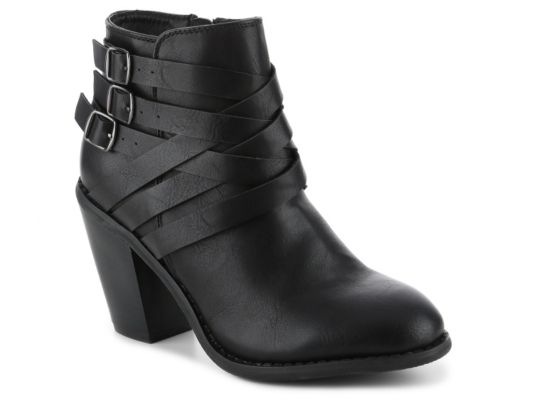 dsw pumps with straps