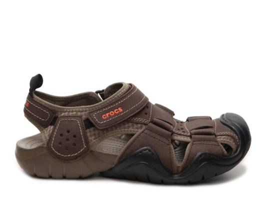 crocs men's swiftwater leather fisherman sandal