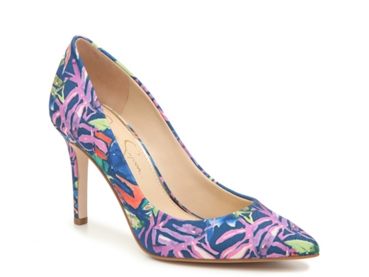 jessica simpson levin pump