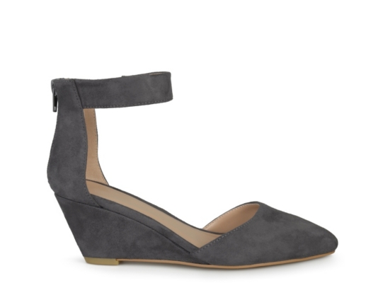 journee collection kova wedge pump