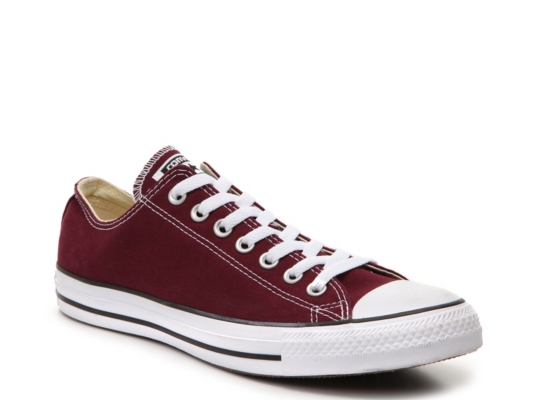 chuck taylors dsw