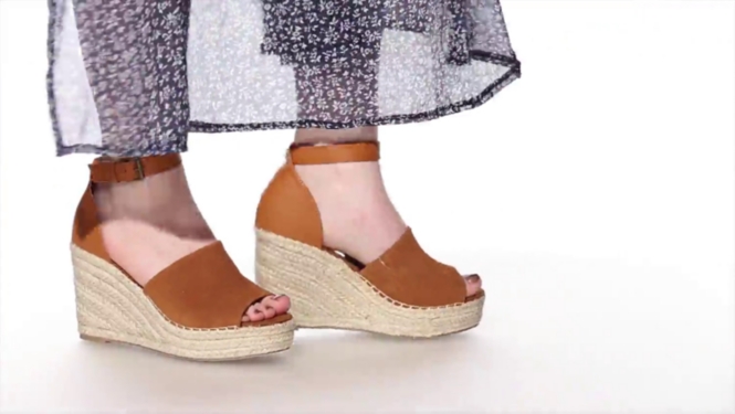 jaylen steve madden wedge