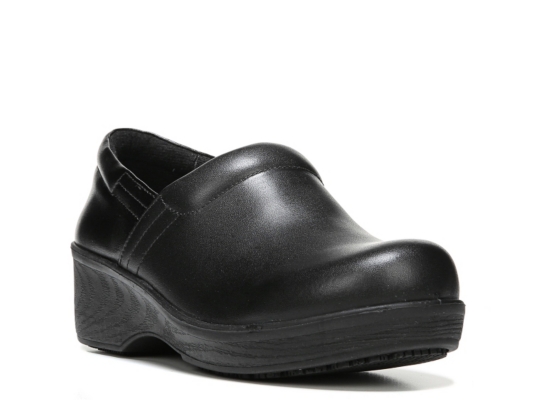 black clog shoes