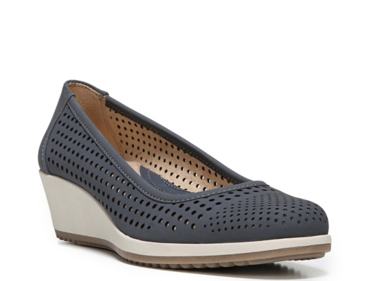 wedge slip on tennis shoes