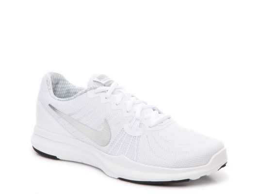 white nike workout shoes