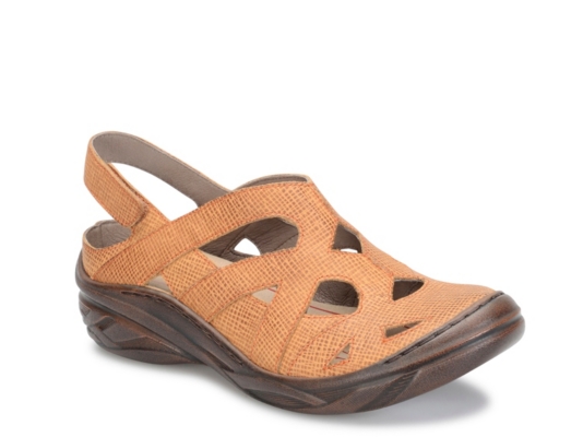 Women S Brown Bionica Comfort Sandals Dsw
