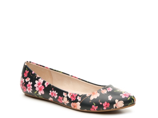 dsw clearance colors