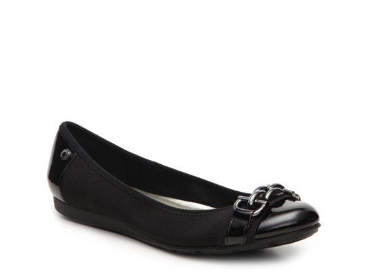 dsw black ballet flats