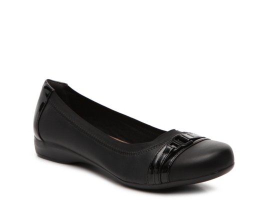 clarks womens work shoes