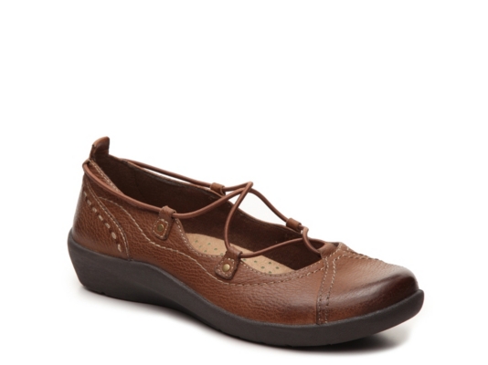 Earth Origins London SlipOn Women�s Shoes DSW