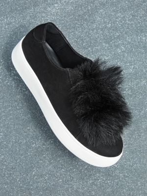 steve madden puffball shoes