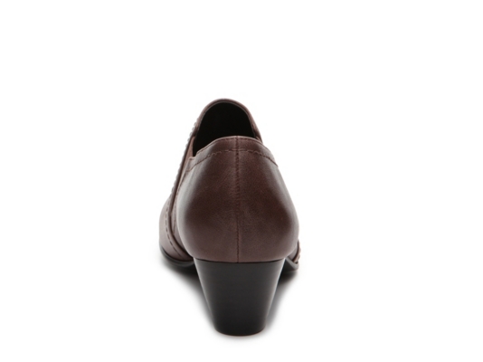mia lauren chelsea boots
