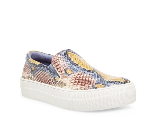 steve madden slip ons gills