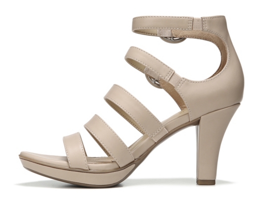 dsw naturalizer dianna