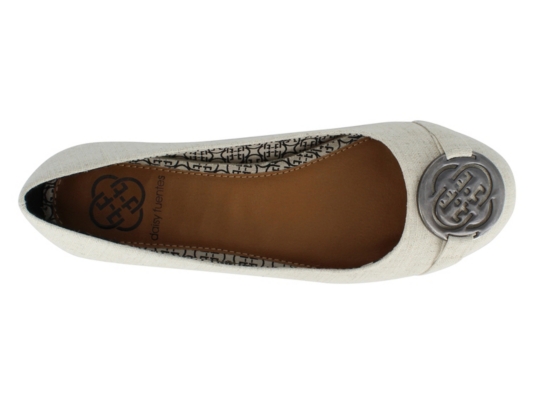 daisy fuentes ballet flats