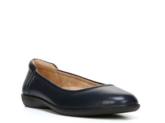 naturalizer navy blue flats