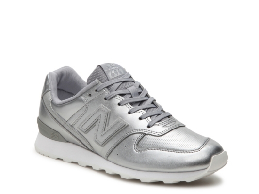 new balance 696 metallic