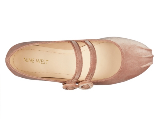 nine west velvet flats