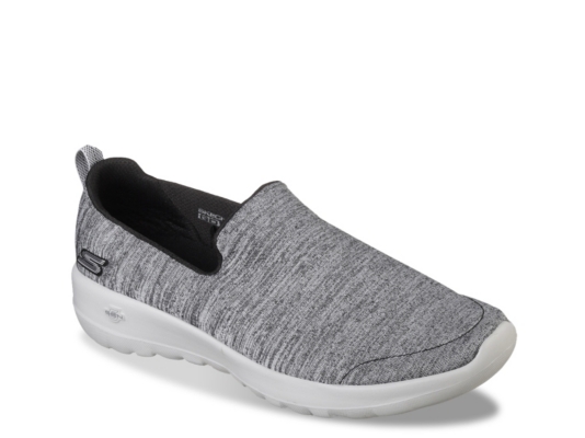 sketchers slip on sneakers