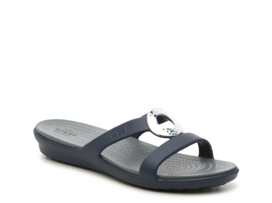 crocs sanrah hammered sandal