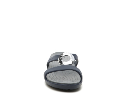 crocs sanrah hammered circle wedge sandal