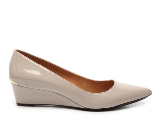 calvin klein garya wedge pump