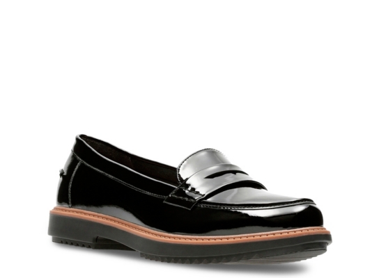 clarks eletta loafer