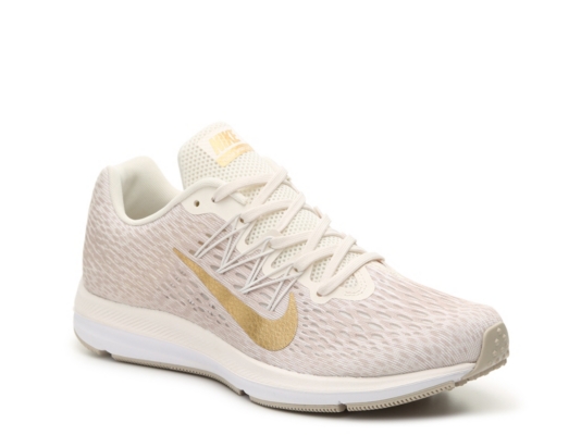 zoom winflo running shoe