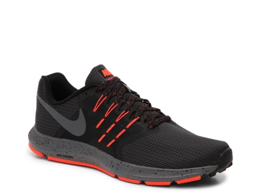 nike men's run swift wide running shoe