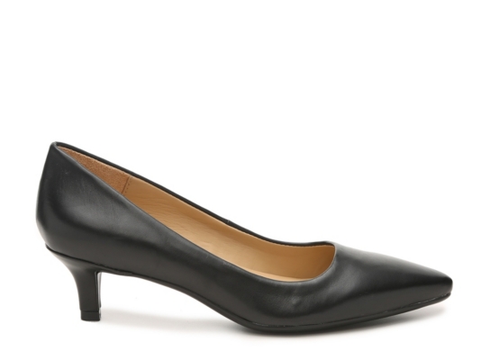 womens naturalizer pumps