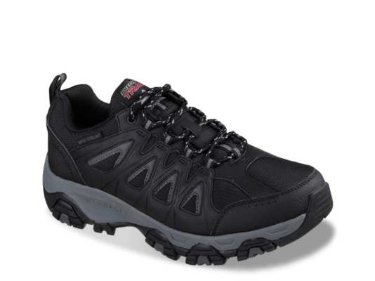 all black hiking shoes