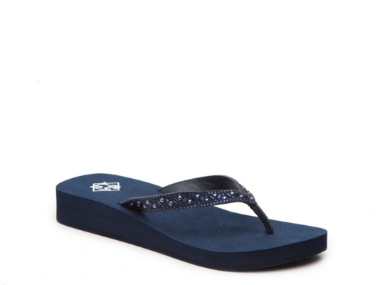 macy's nike flip flops