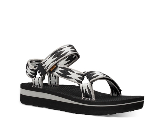 dsw nike tanjun sandals