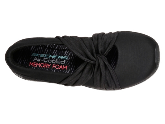 skechers knot concerned