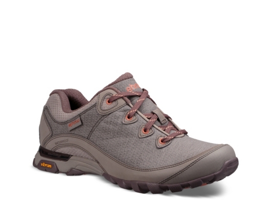 dsw mens tevas