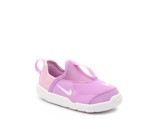 nike lil swoosh toddler