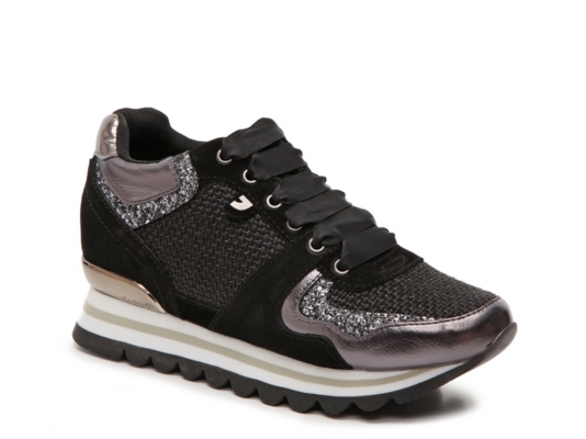 womens wedge sneakers canada