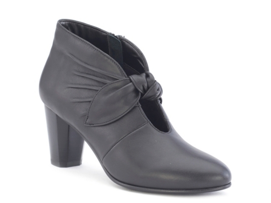 dsw black heel boots