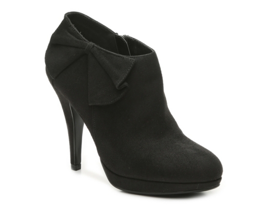 extra wide womens shoes and boots