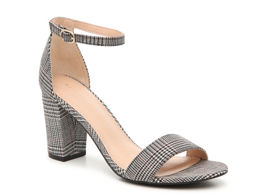 trendy sandals 2018
