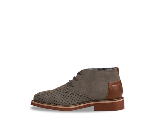 deer stags ballard boy's chukka boots