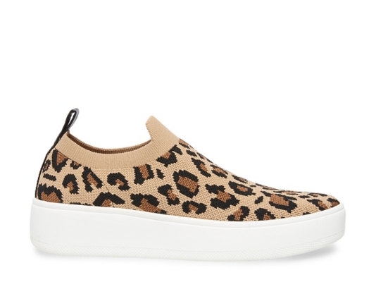 dsw slip on sneakers