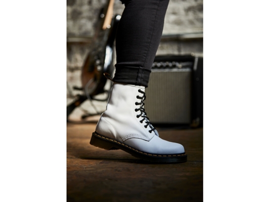martens 1460 white