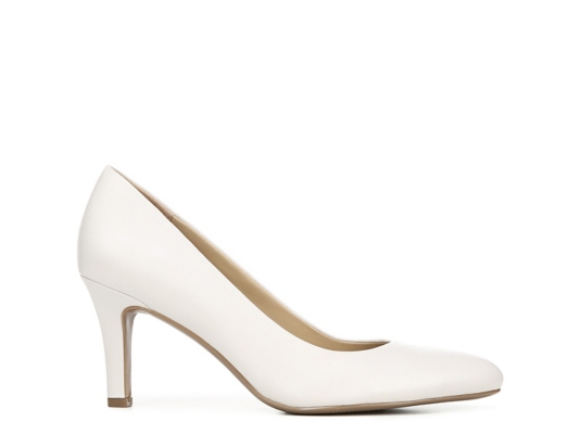 naturalizer evie pump